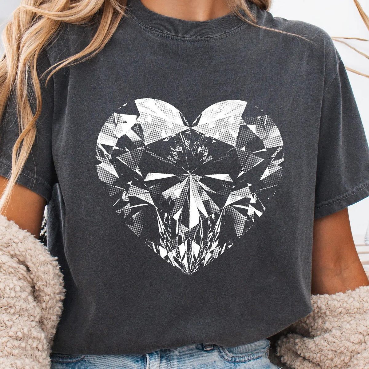 Black and White Diamond Heart Graphic Tee product image 1