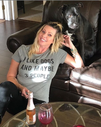I Like Dogs And Maybe 3 People Women's T Shirt product image 4