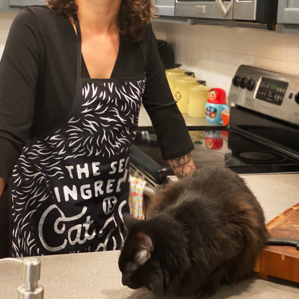 The Secret Ingredient Is Cat Hair Oven Mitt + Apron Bakeware
