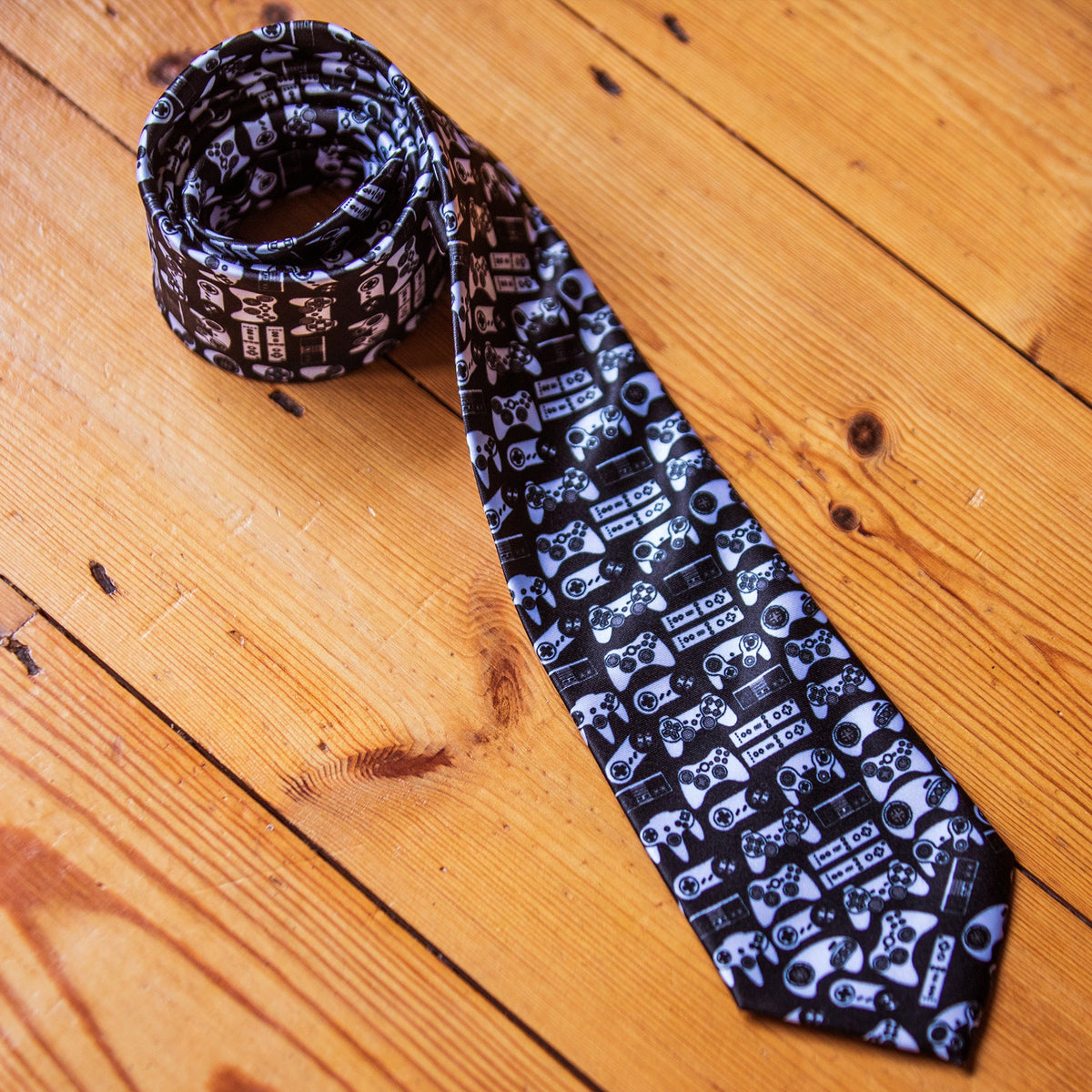 Video Game Controllers Tie