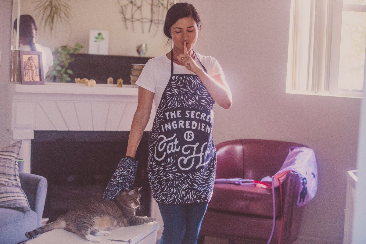 The Secret Ingredient Is Cat Hair Oven Mitt + Apron Bakeware